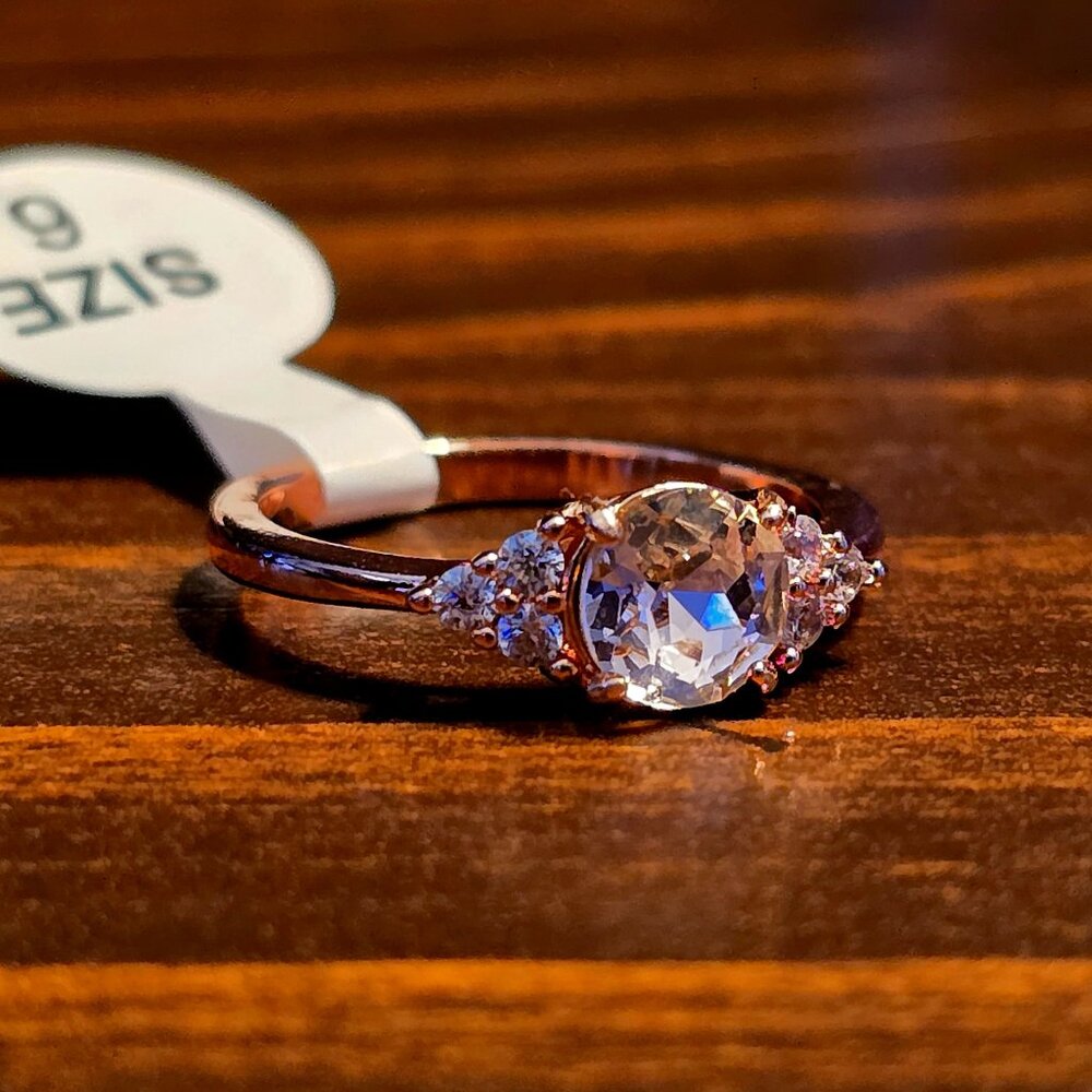 Fragrant Jewels Lovely Pink Ring